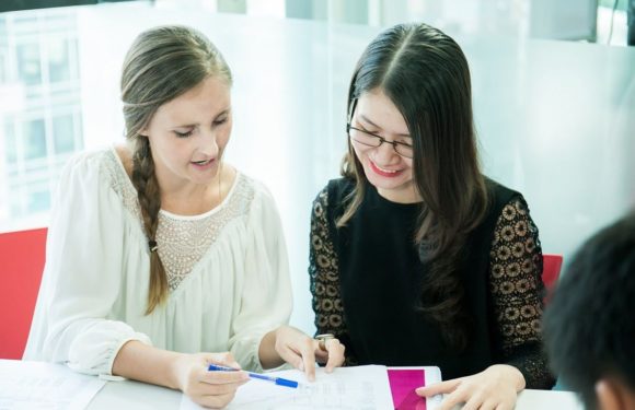 Effective Ways To Teach And Speak English To A Young Child
